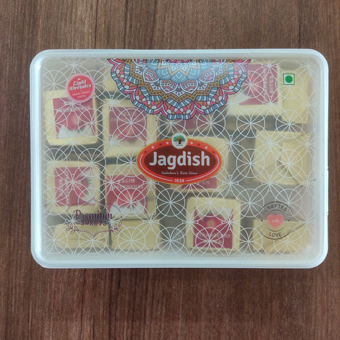 Jagdish Strawberry Bites